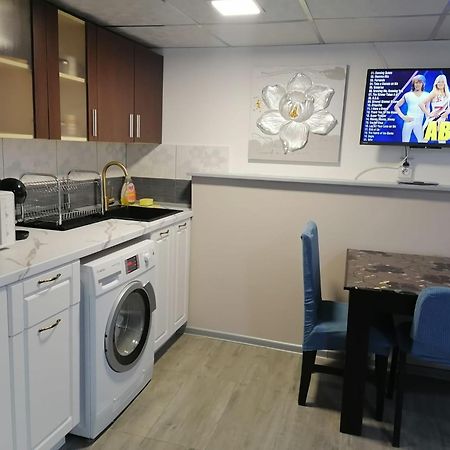 Апартамемт 3 Места С Кухня С Дворче Appartement Vratsa Buitenkant foto