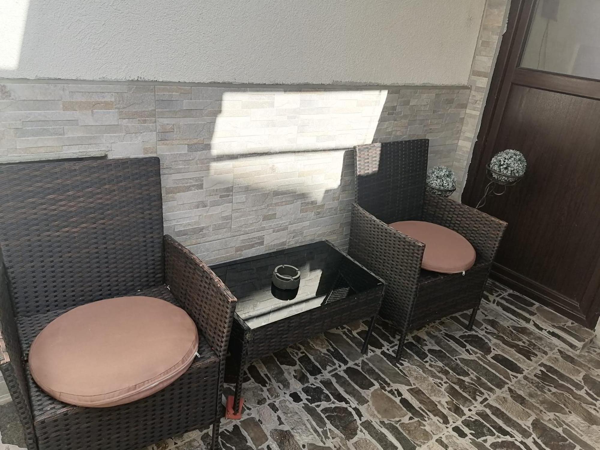 Апартамемт 3 Места С Кухня С Дворче Appartement Vratsa Buitenkant foto