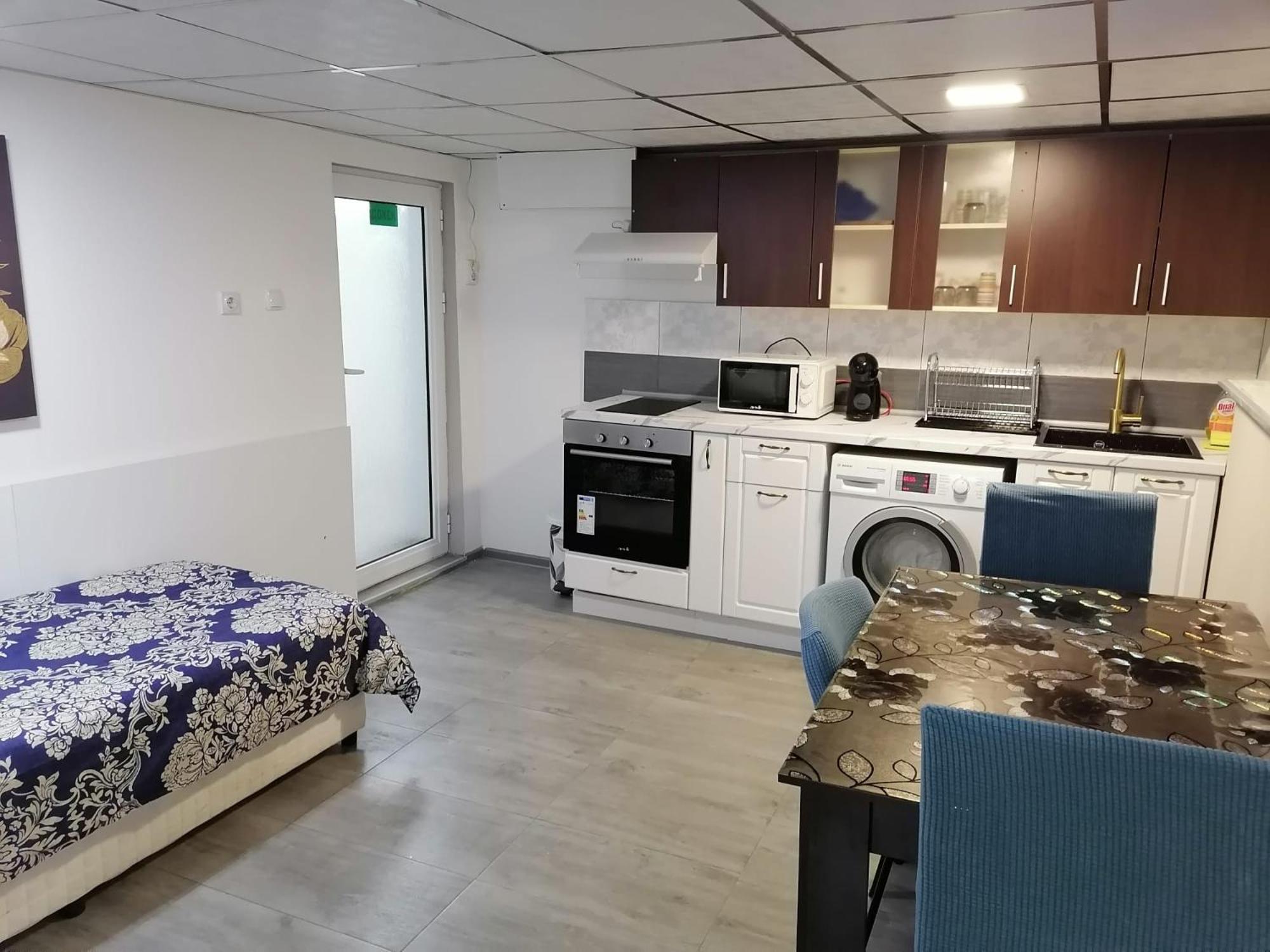 Апартамемт 3 Места С Кухня С Дворче Appartement Vratsa Buitenkant foto